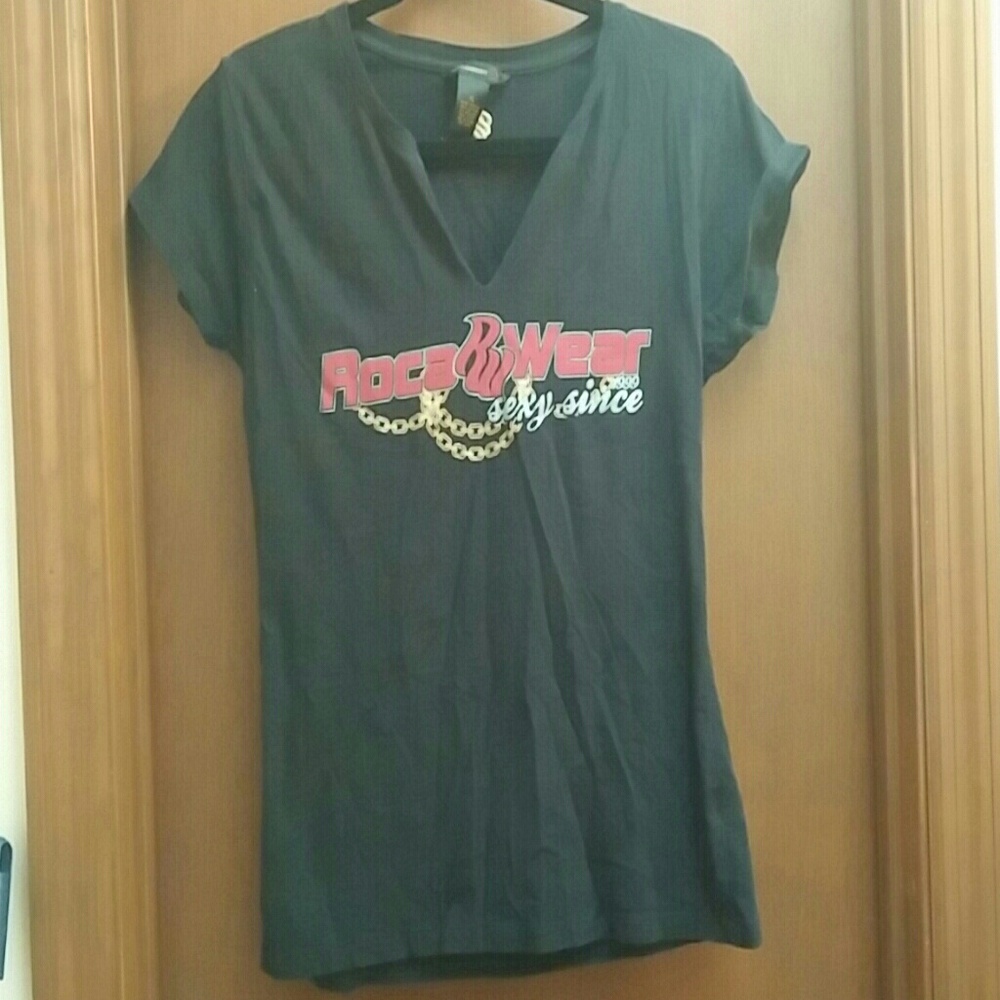 **Rocawear shirt